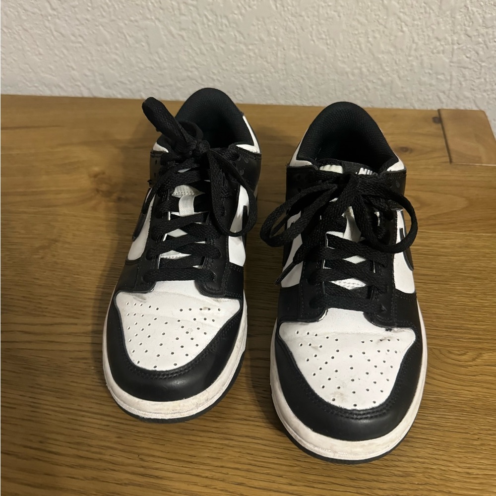 Nike Black and White Athletic Shoes
